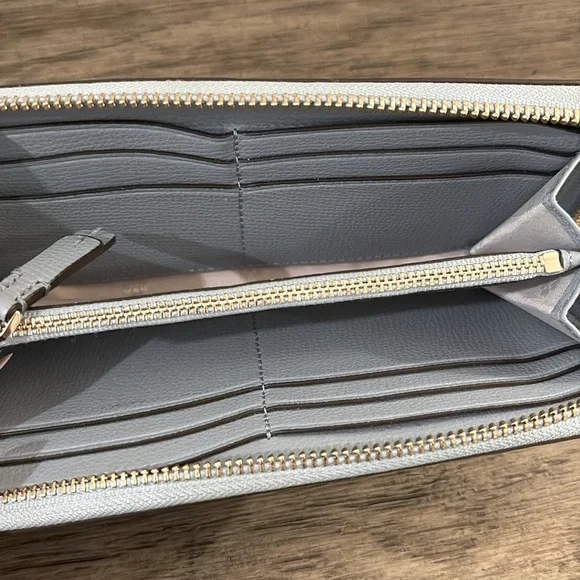 EUC [kate spade] Powder Light Blue Continental Zip-Around Long Wallet - Picture 3 of 14